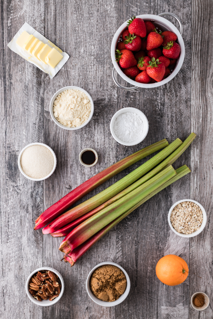 strawberry rhubarb crisp ingredients